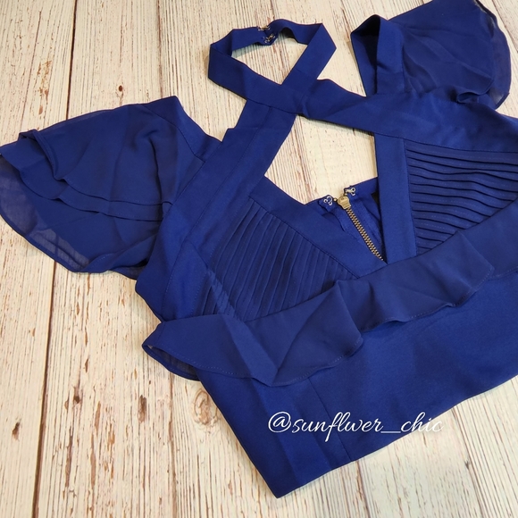 [NEW] Nasty Gal Choker Flutter Sleeve Halter Crop Top - Picture 11 of 14